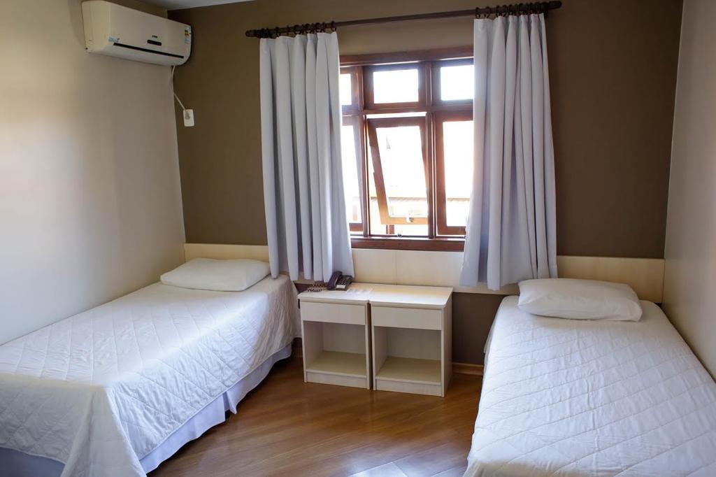 Hotel Abib 伊拉蒂 外观 照片